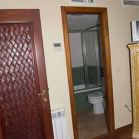 Hotel La Del Tietar 3*