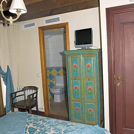 Hotel La Del Tietar 3*